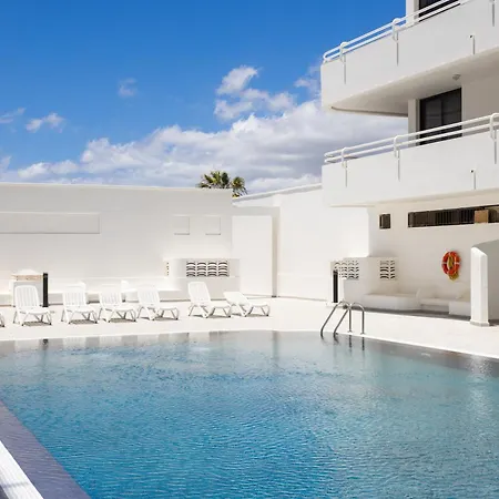 Home2book Coastal Terrace & Pool 아파트